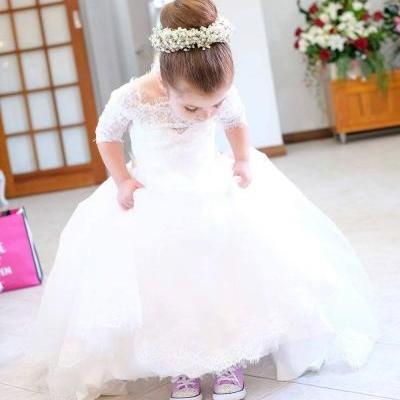 2018 White Princess Flower Girls Dresses Tulle Off the Shoulder Princess Flower Girls Dress with Train Kids Wedding Gowns with Half Lace Sleeves Kids Formal Party Gowns